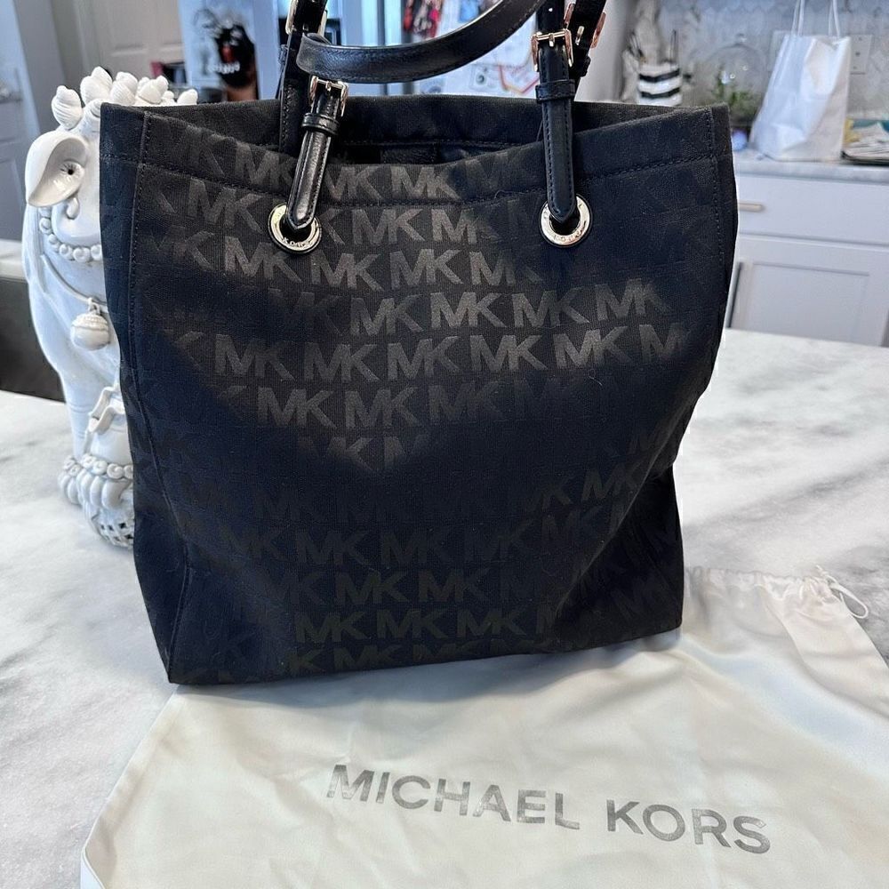 Michael Kors Canvas Logo Tote Bag Adjustable Strap Black Large Excellent Conditi - Picture 3 of 5
